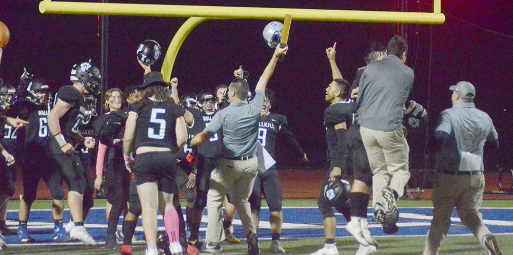 A late touchdown lifted the Wallkill Panthers to a 7-0 victory over Valley Central in the annual Battle of the Valley last Friday.